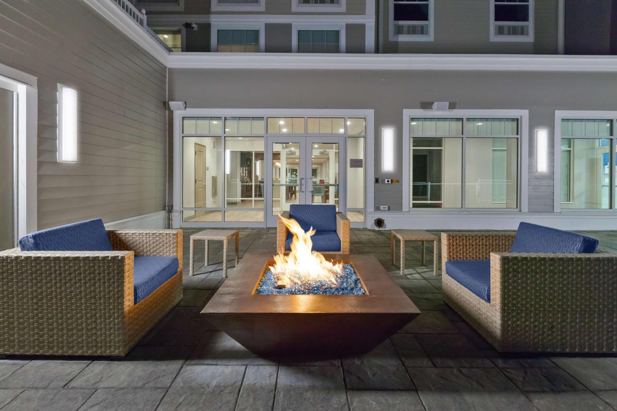 Hampton Inn Cape Cod Canal Борн Экстерьер фото