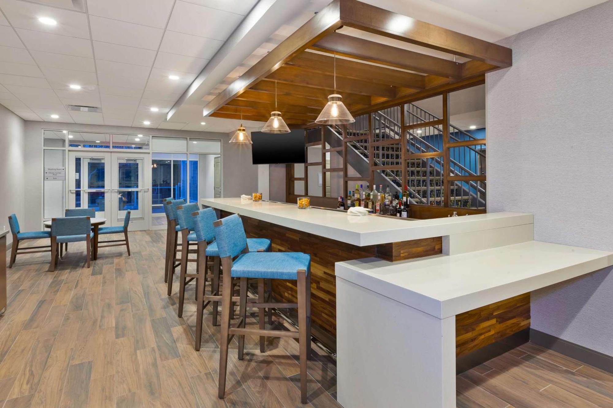 Hampton Inn Cape Cod Canal Борн Экстерьер фото