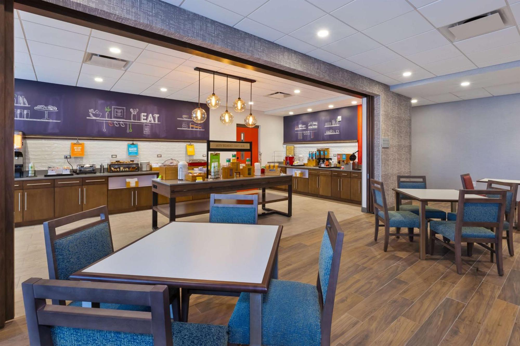 Hampton Inn Cape Cod Canal Борн Экстерьер фото